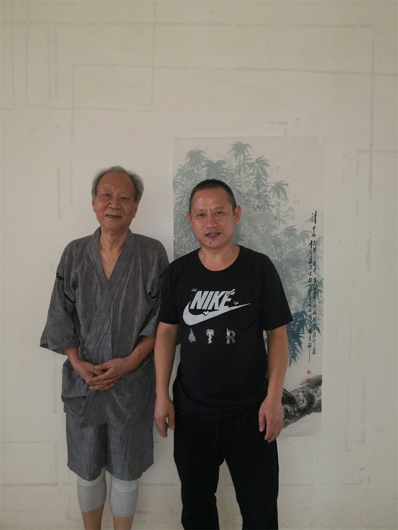 省画院办公室主任王有政老师合影